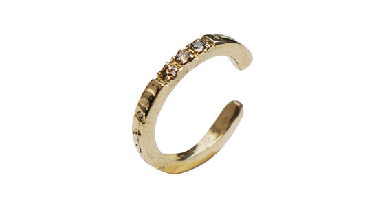 9K gold tia ear cuff