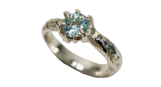 Anemone Ring Silver Light Blue Topaz