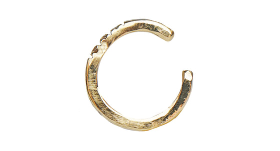 9K gold tia ear cuff